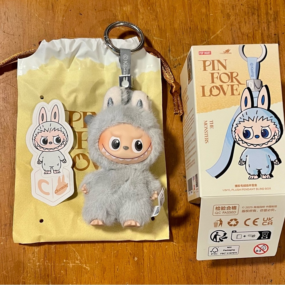 POP MART The Monsters/Labubu Pin For Love (C CONFIRMED)